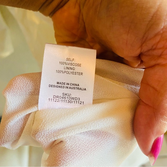 Meshki NWT Satin Davina Engagement Dress - Picture 8 of 11